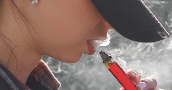 was macht vapen mit dem körper Vape Sucht I Risiken, Symptome, Studienergebnisse main image 0