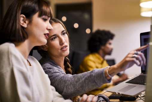 Absicherung im Krankheitsfall, Mutterschutz und Insolvenz