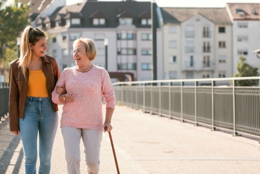 Sturzprophylaxe im Alter