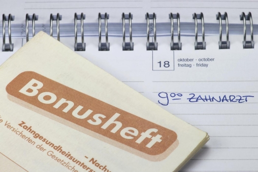 Bonusheft und Zahnarzttermin