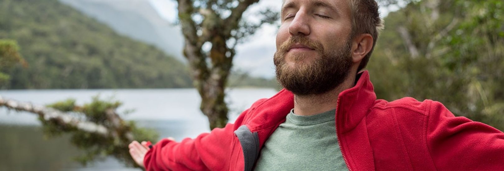 mann natur wandern hochsensibilitaet